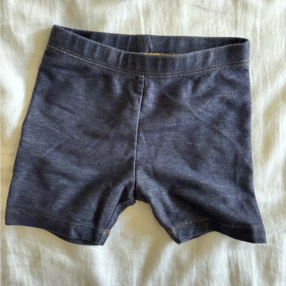 Old Navy, Girls Summer Shorts BUNDLE of 3, size 5T - Picture 4 of 7